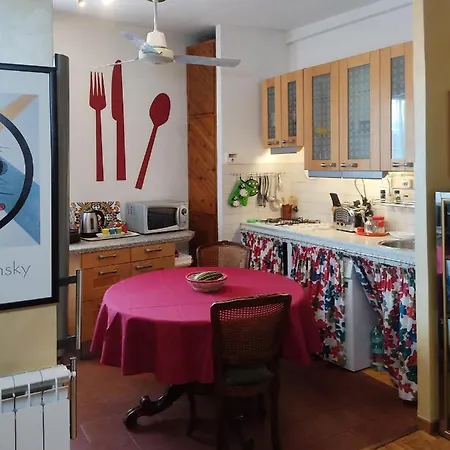 La Tua Casa Tra I Tetti E La Storia Di Apartment